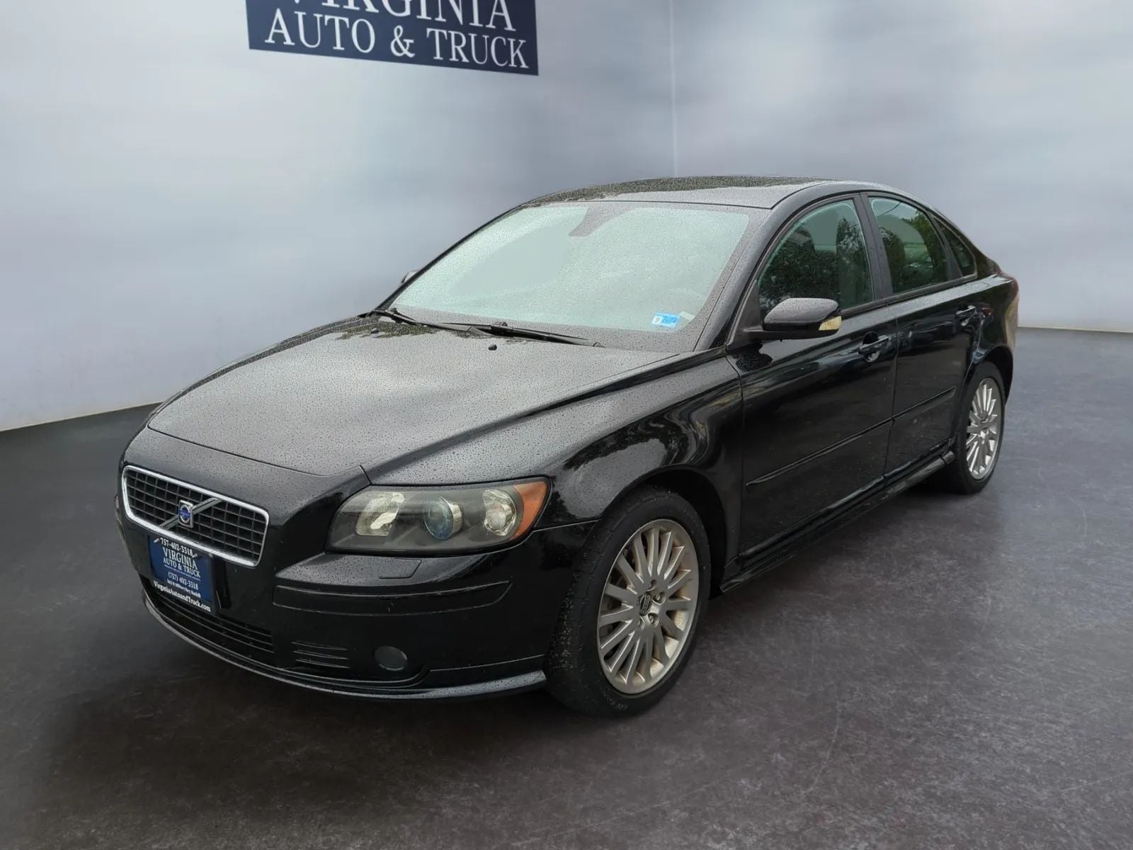 2006 Volvo S40 T5 Sedan 4D Photo in Norfolk VA 23518
