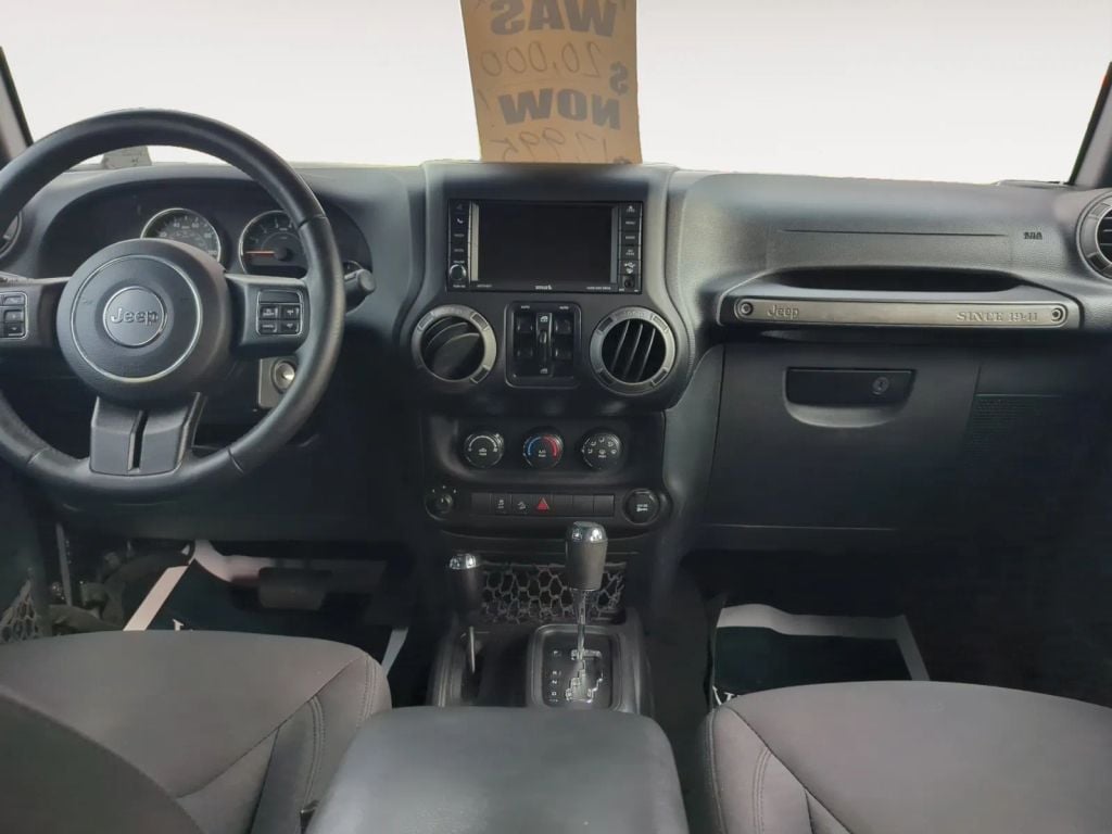 Pre-Owned 2017 JEEP WRANGLER UNLIMITED SPORT SUV 4D - photo - 1