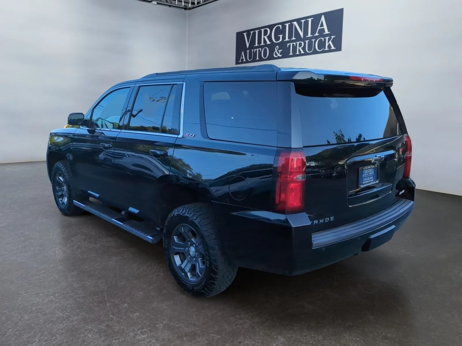 Pre-Owned 2016 Chevrolet Tahoe LT Sport Utility 4D - photo - 8