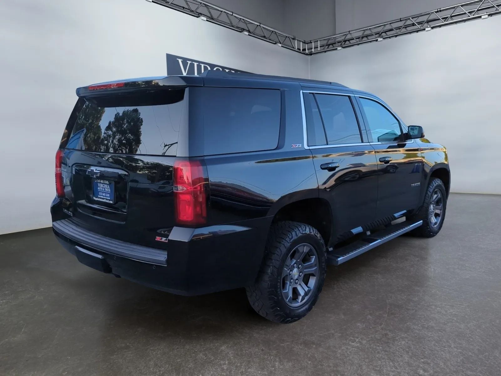 Pre-Owned 2016 Chevrolet Tahoe LT Sport Utility 4D - photo - 9
