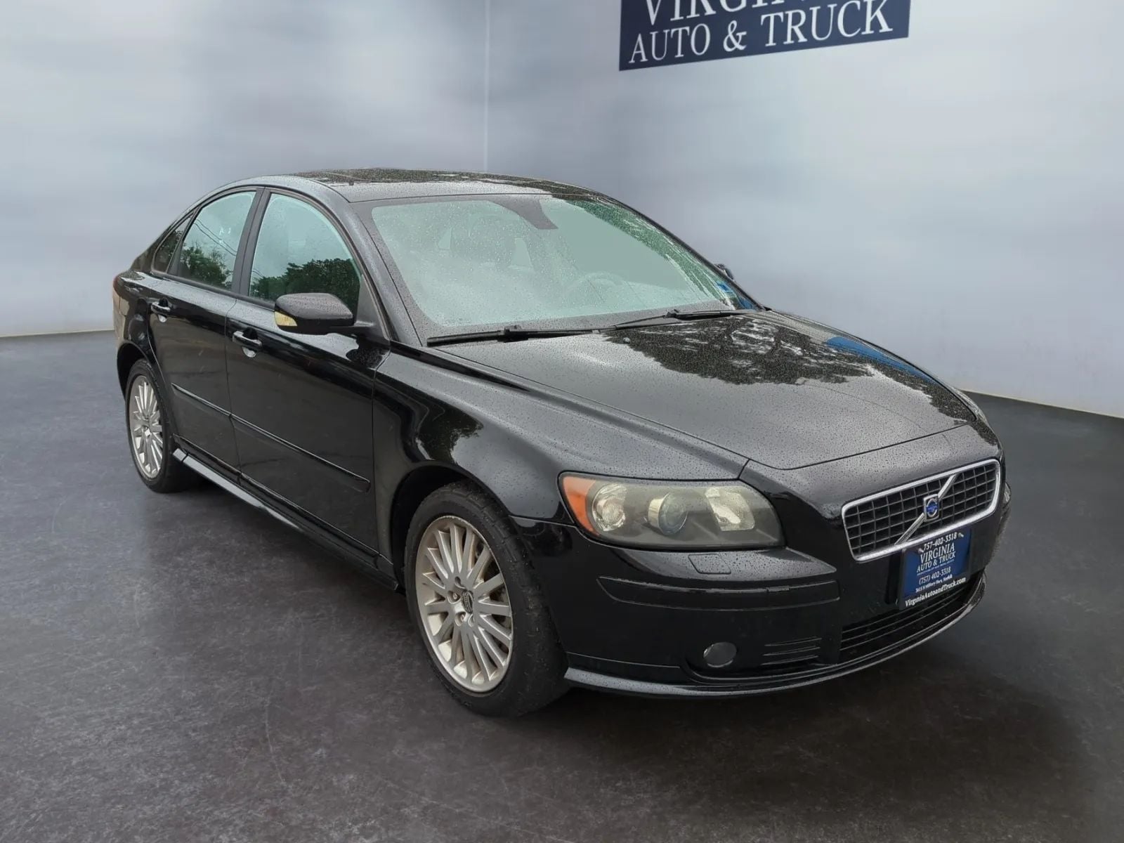 Pre-Owned 2006 Volvo S40 T5 Sedan 4D - photo - 7