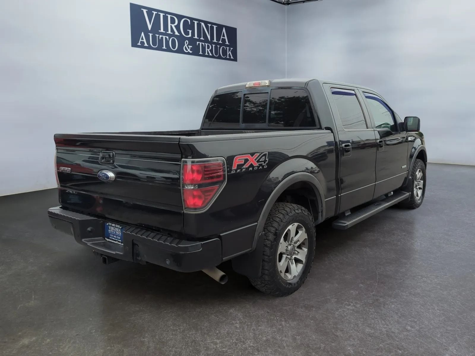 Pre-Owned 2014 Ford F150 SuperCrew Cab FX4 Pickup 4D 5 1/2ft - photo - 11