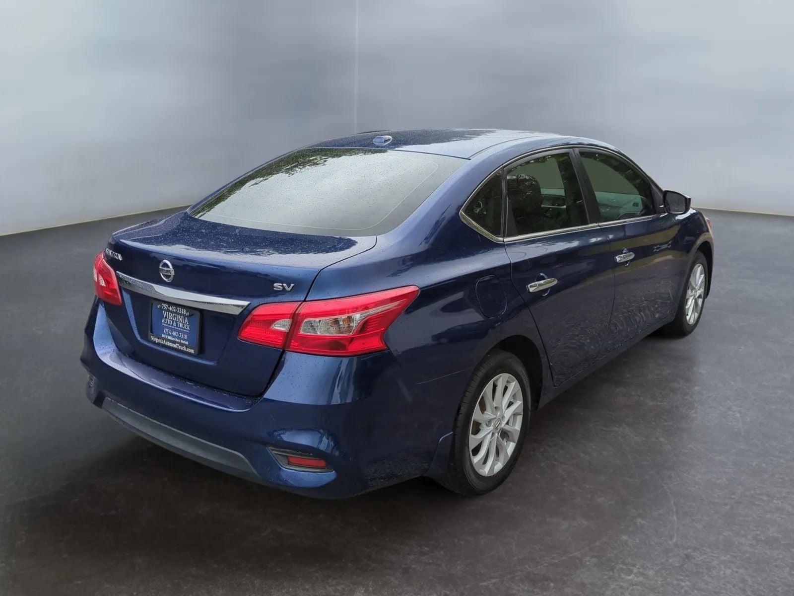 Pre-Owned 2019 Nissan Sentra SV Sedan 4D - photo - 10