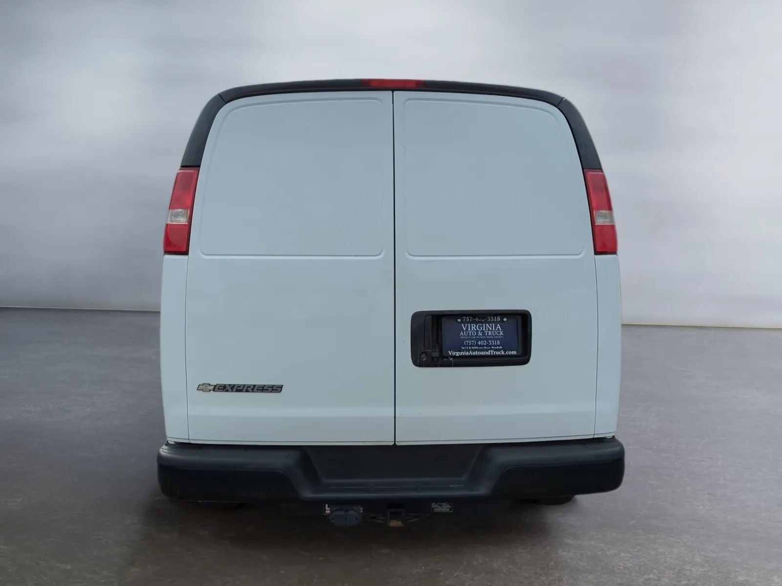 Pre-Owned 2019 Chevrolet Express 2500 Cargo Van 3D - photo - 6