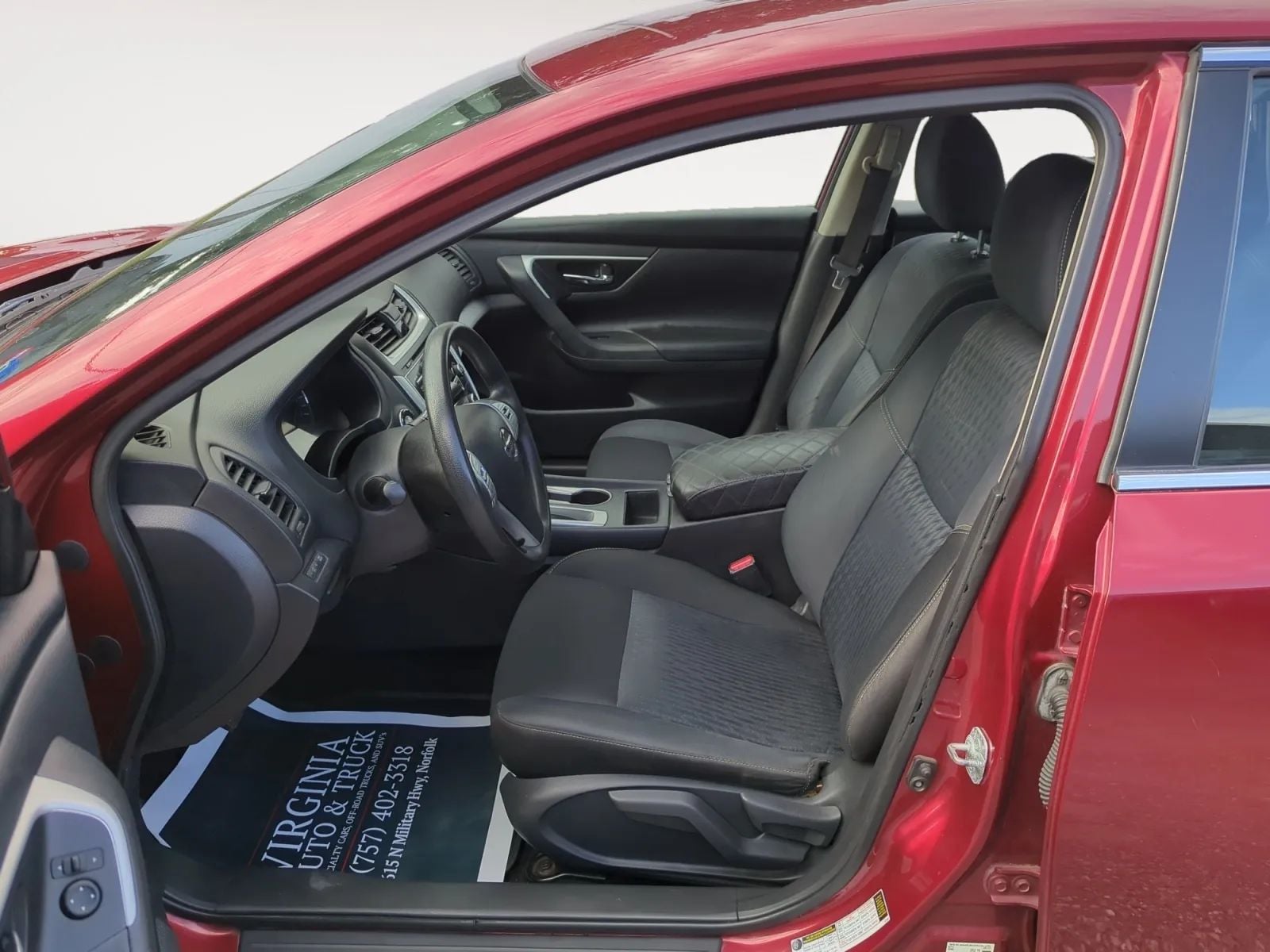 Pre-Owned 2018 Nissan Altima 2.5 S Sedan 4D - photo - 5