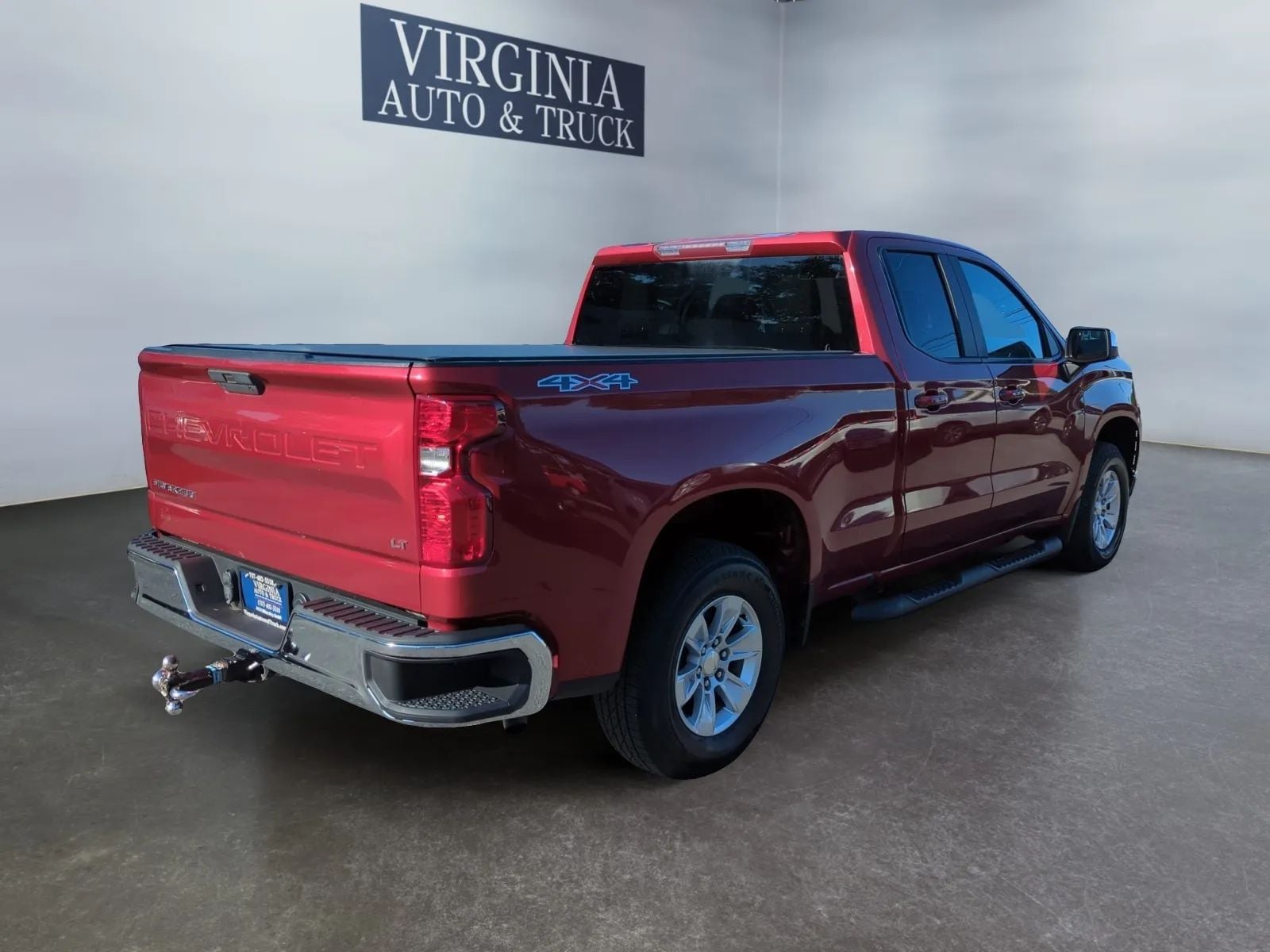 Pre-Owned 2020 Chevrolet Silverado 1500 Double Cab LT Pickup 4D 6 1/2 ft - photo - 5