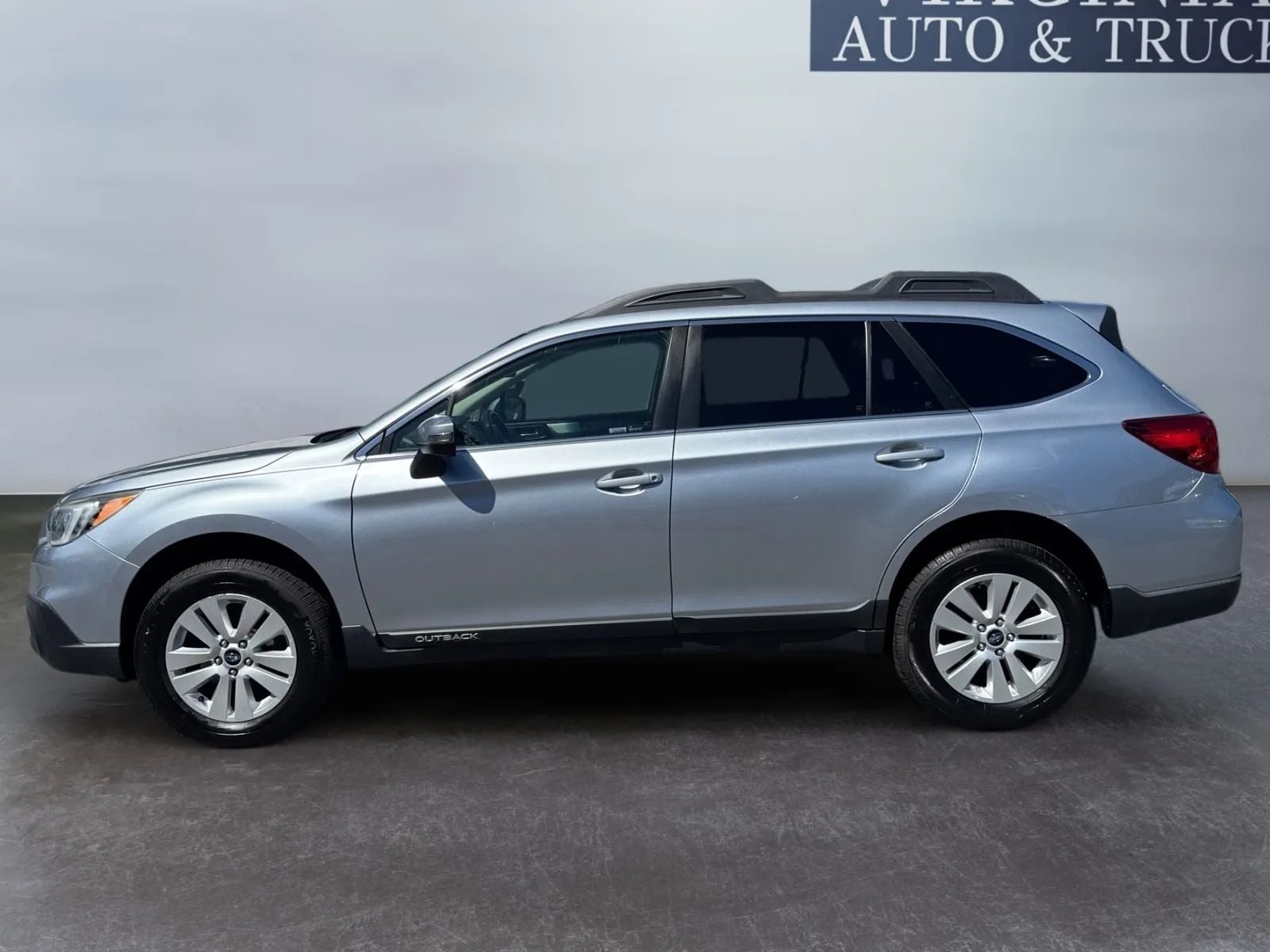 2017 Subaru Outback 2.5i Premium Wagon 4D Photo in Norfolk VA 23518