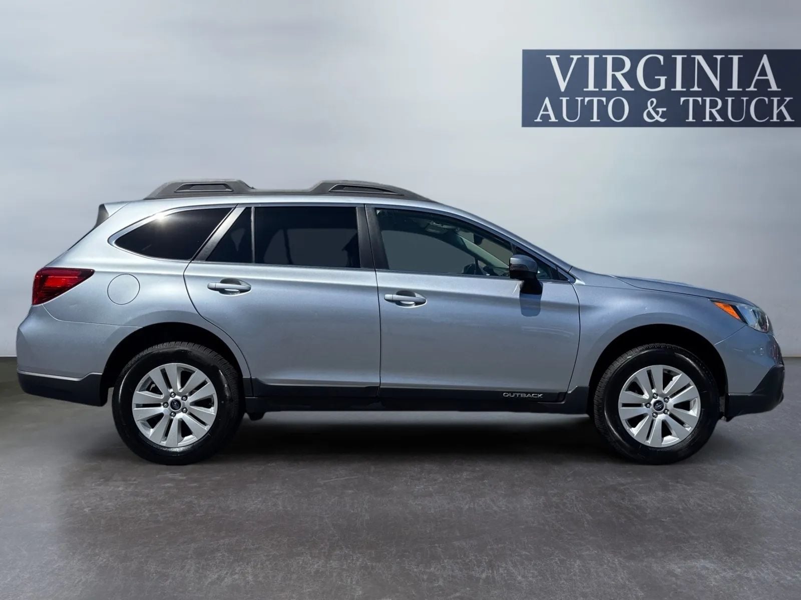 2017 Subaru Outback 2.5i Premium Wagon 4D Photo in Norfolk VA 23518