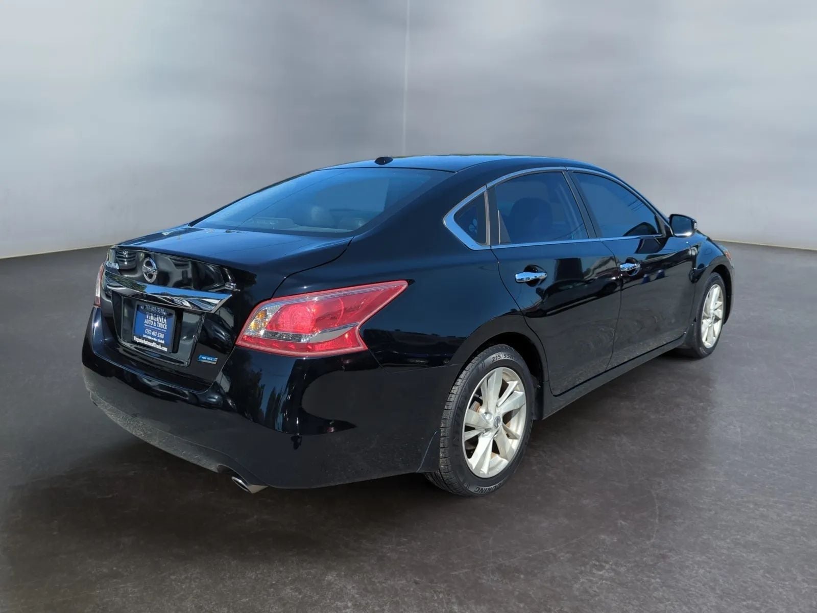 Pre-Owned 2013 Nissan Altima 2.5 SL Sedan 4D - photo - 11