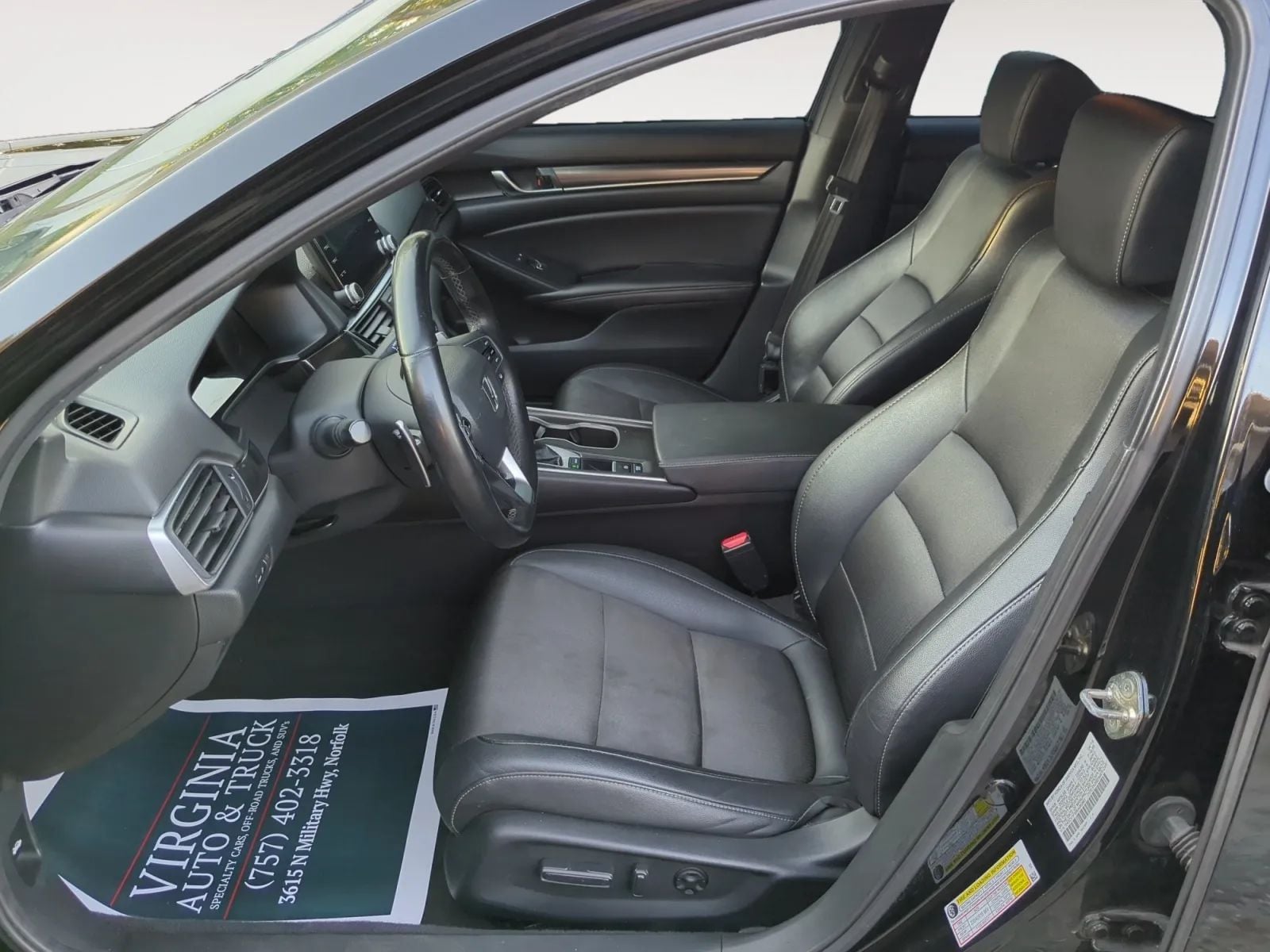 Pre-Owned 2019 Honda Accord Sport Sedan 4D - photo - 5