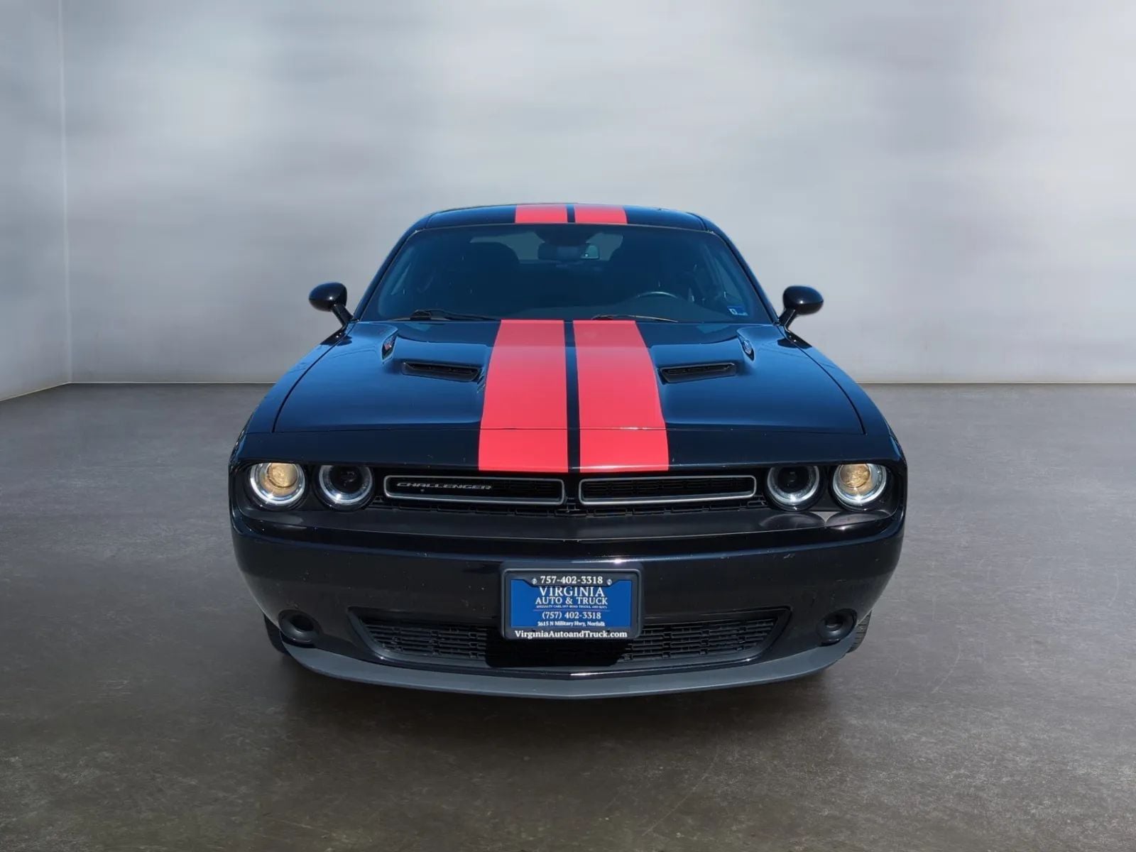 Pre-Owned 2021 Dodge Challenger SXT Coupe 2D - photo - 6