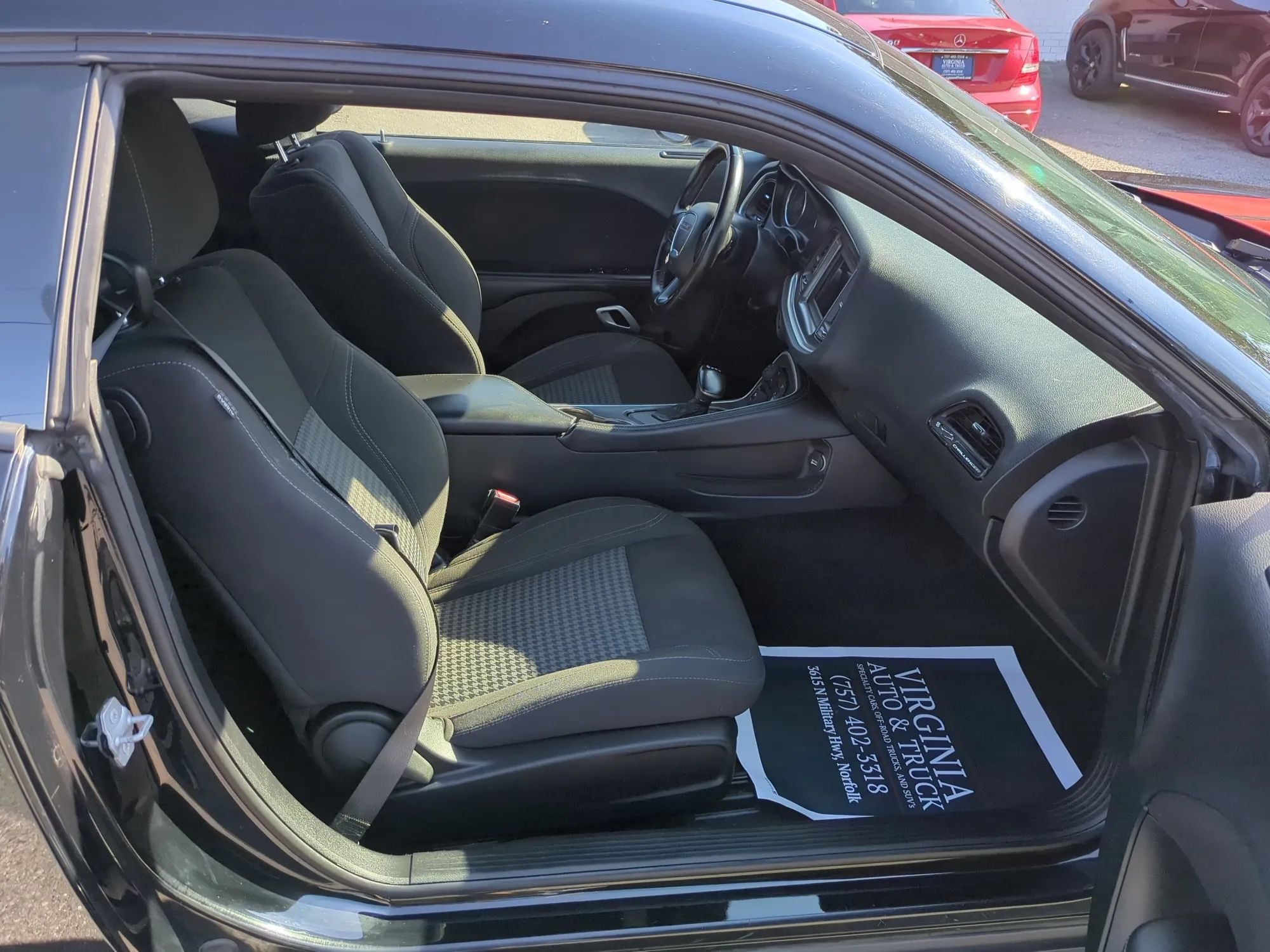 Pre-Owned 2021 Dodge Challenger SXT Coupe 2D - photo - 9