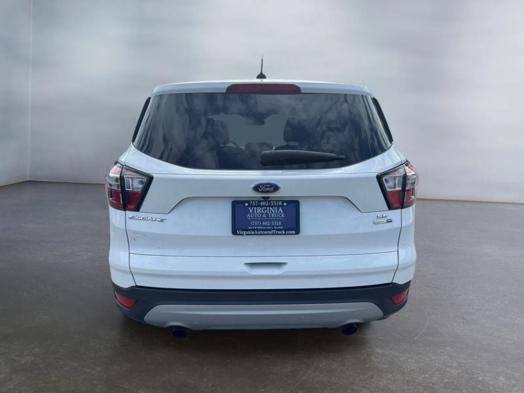Pre-Owned 2017 FORD ESCAPE SE SPORT UTILITY 4D - photo - 10