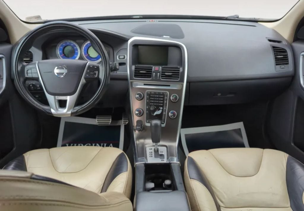 Pre-Owned 2012 VOLVO XC60 T6 R-DESIGN SPORT UTILITY 4D - photo - 7