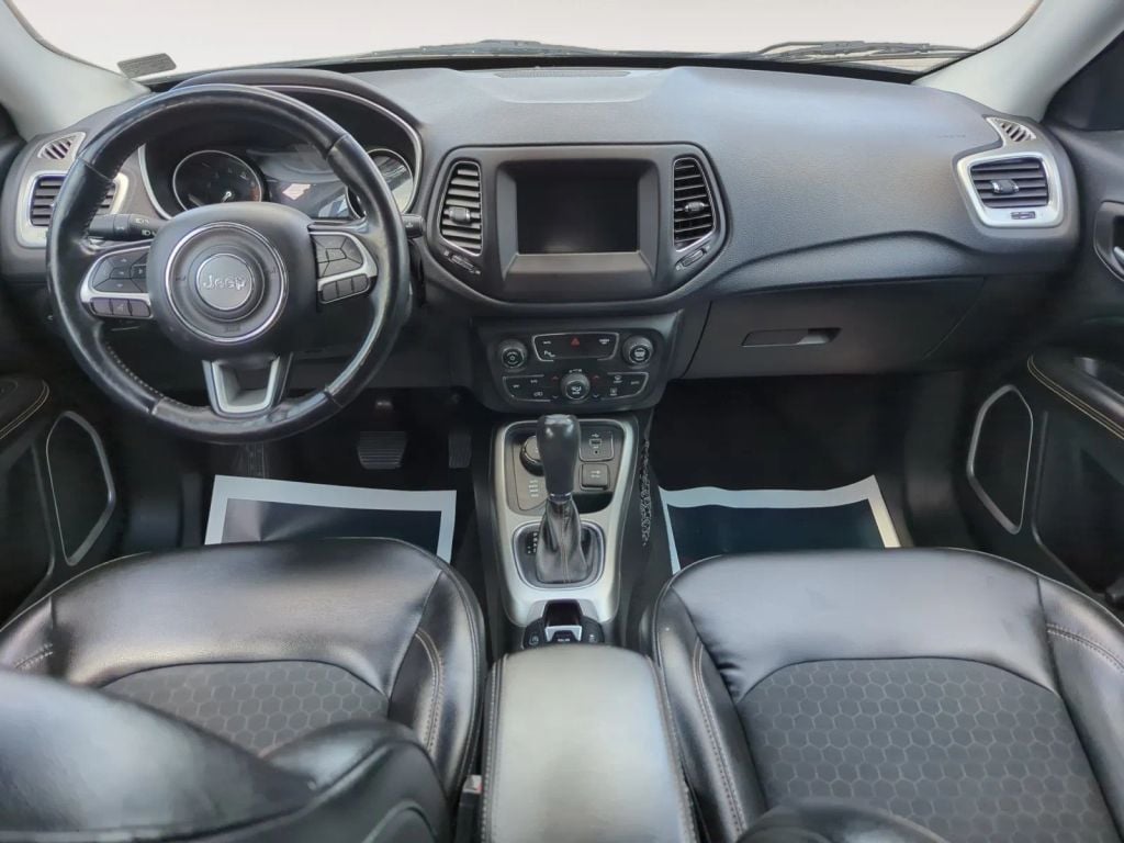 Pre-Owned 2018 JEEP COMPASS LATITUDE SPORT UTILITY 4D - photo - 8