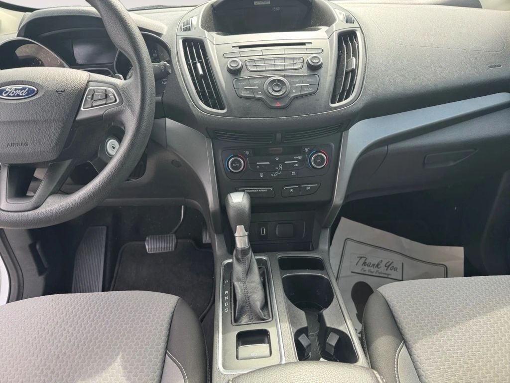 Pre-Owned 2017 FORD ESCAPE SE SPORT UTILITY 4D - photo - 2