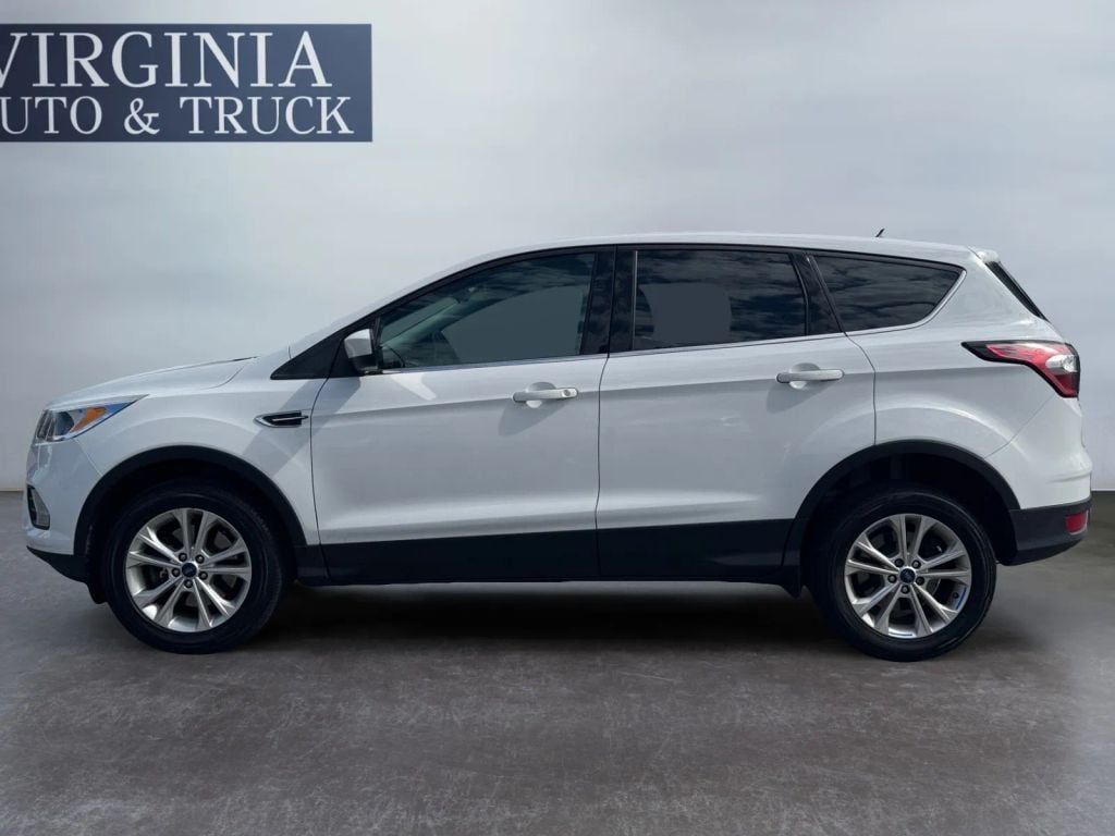 Pre-Owned 2017 FORD ESCAPE SE SPORT UTILITY 4D - photo - 7