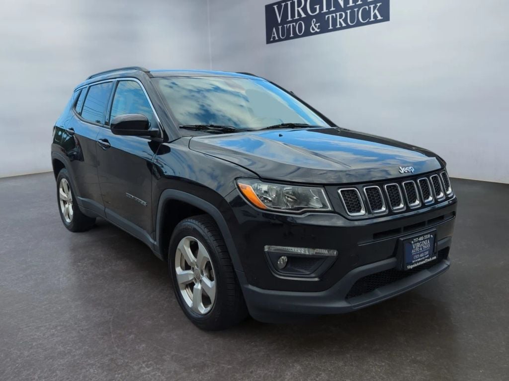 Pre-Owned 2018 JEEP COMPASS LATITUDE SPORT UTILITY 4D - photo - 9