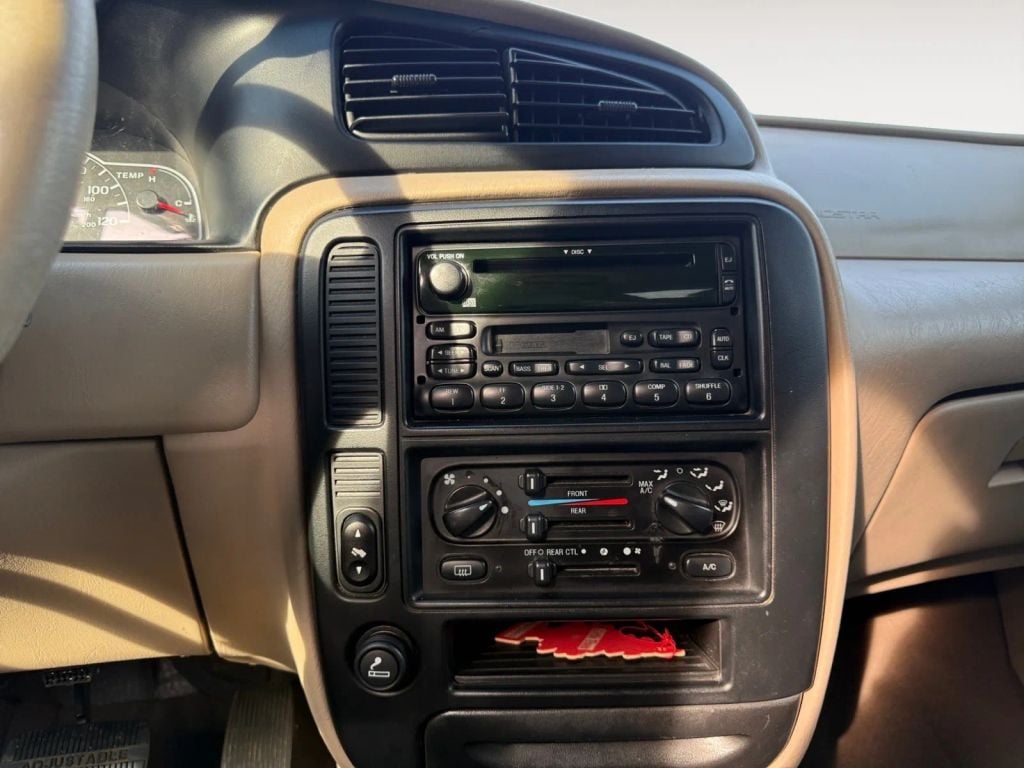 Pre-Owned 2003 FORD WINDSTAR PASSENGER LX MINIVAN 4D - photo - 4