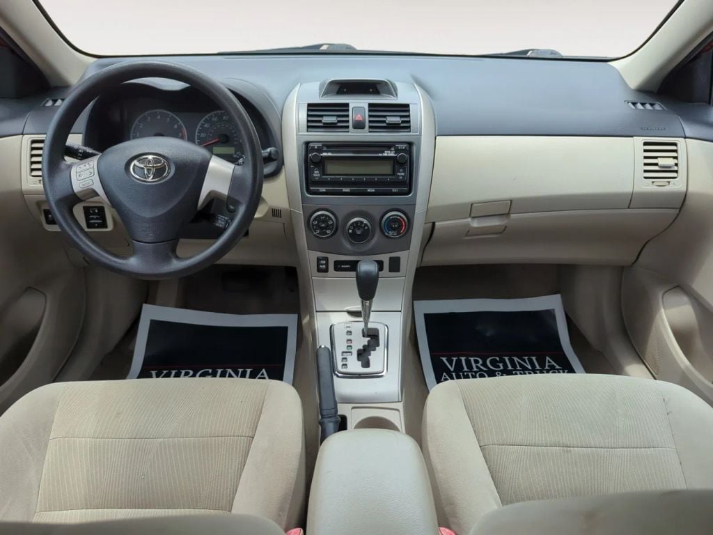 Pre-Owned 2012 TOYOTA COROLLA LE SEDAN 4D - photo - 6