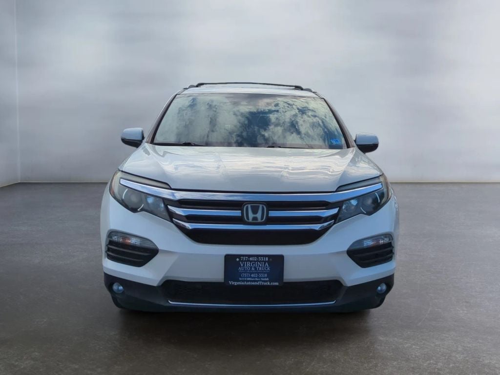 Pre-Owned 2017 HONDA PILOT TOURING SPORT UTILITY 4D - photo - 11