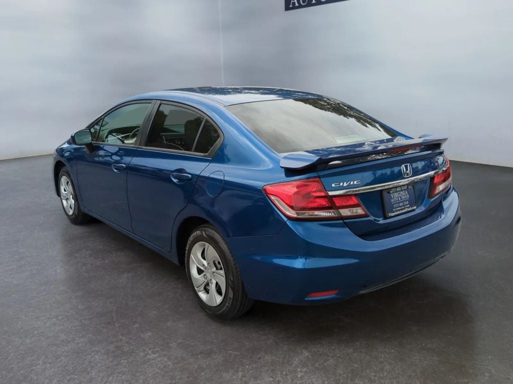 Pre-Owned 2015 HONDA CIVIC LX SEDAN 4D - photo - 12