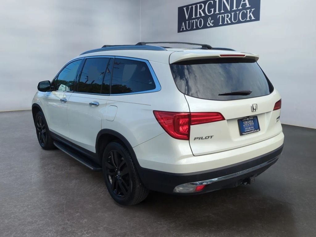 Pre-Owned 2017 HONDA PILOT TOURING SPORT UTILITY 4D - photo - 13