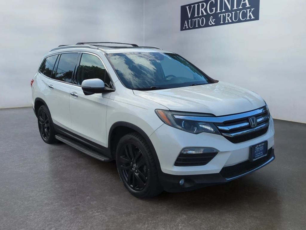 Pre-Owned 2017 HONDA PILOT TOURING SPORT UTILITY 4D - photo - 9