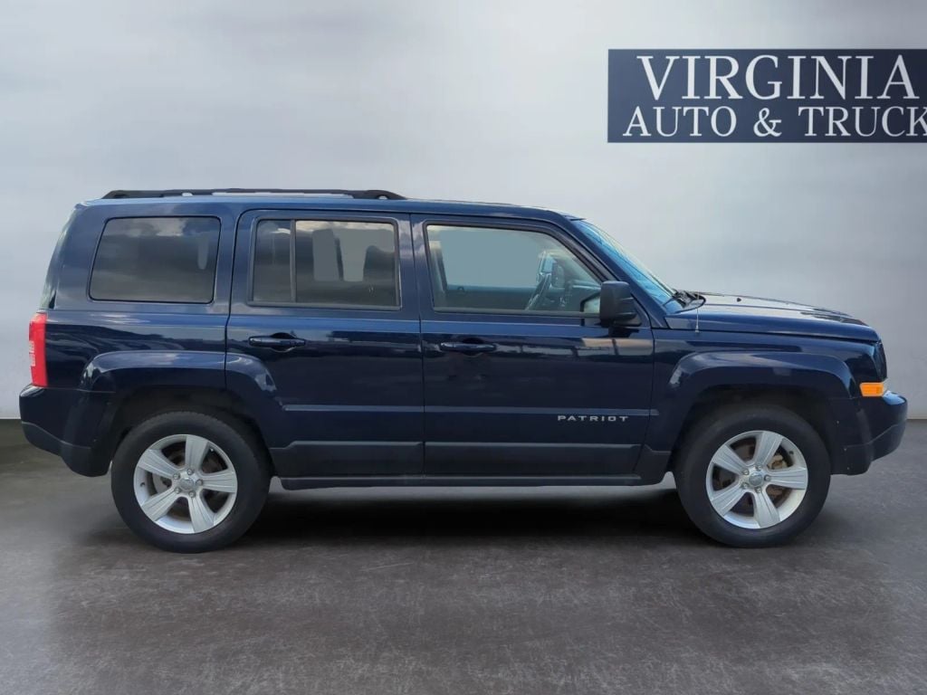 Pre-Owned 2016 JEEP PATRIOT SPORT SUV 4D - photo - 9
